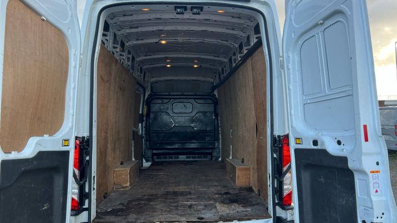 Ford Transit 350 L4 Diesel Rwd 2.0 EcoBlue 130ps H3 Leader Van